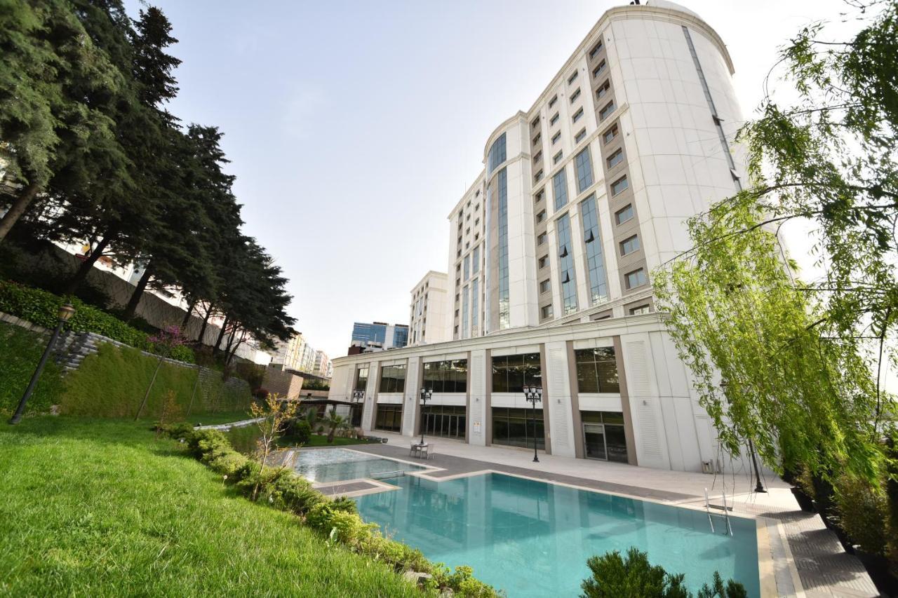 Istanbul Gonen Hotel Istambul Exterior foto The hotel's swimming pool